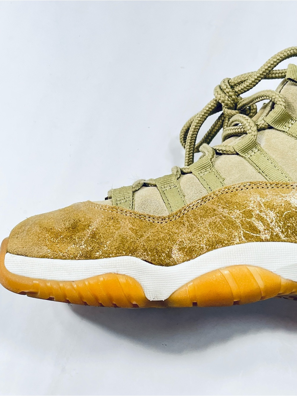 Nike Air Jordan 11 Retro AR0715-200 Olive Gold Tan LUX Women’s 8.5Sneakers AJ13 - Picture 13 of 15
